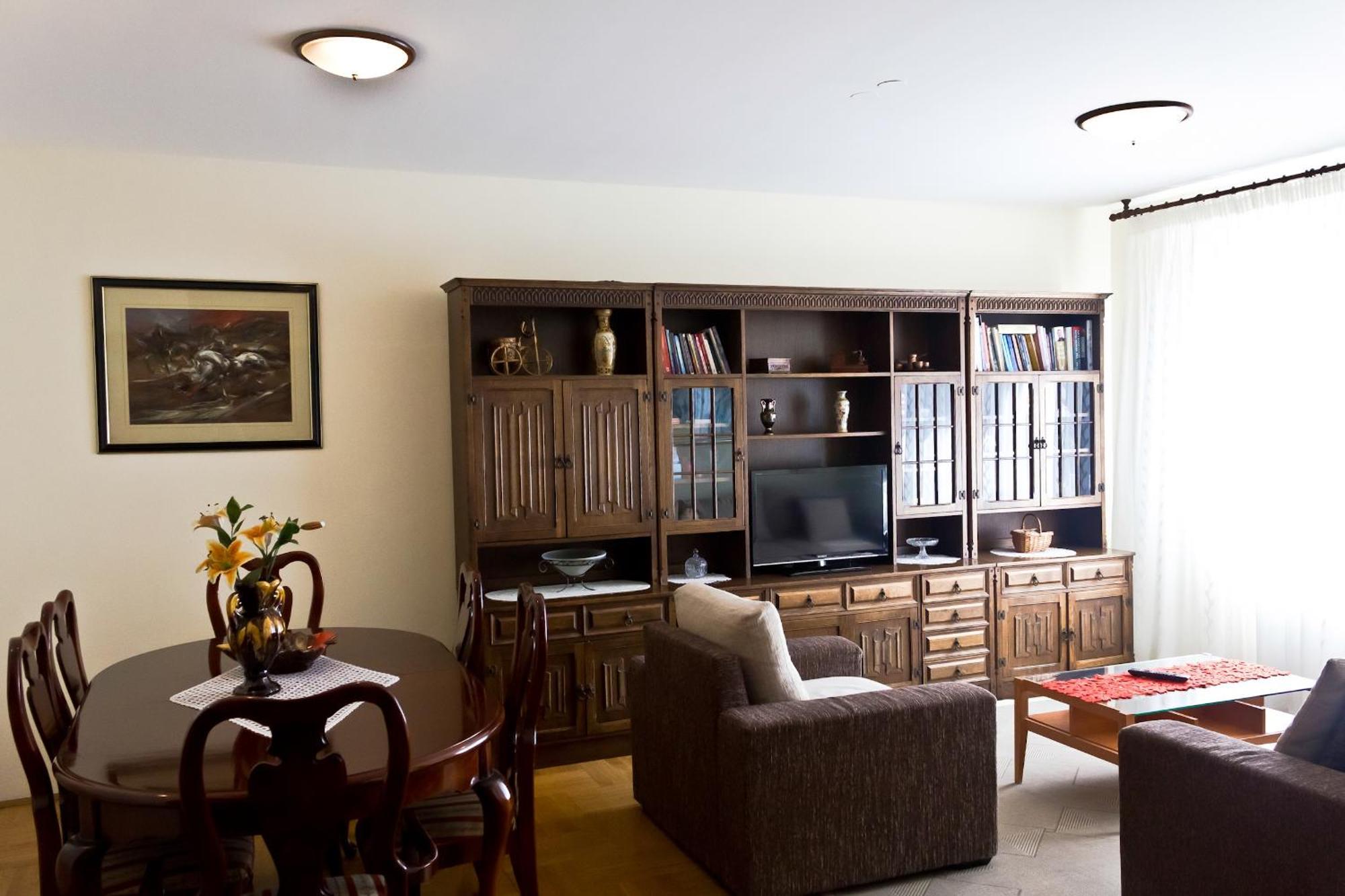 Apartament Zenta *